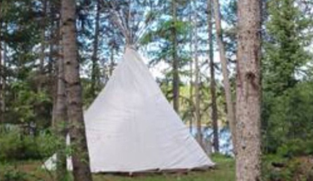 Tipi/ 1 King
