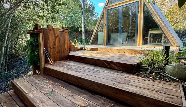 Tipi Lodge Glamp 'Marguerite' with Direct Forest Access, Private Terrace & Air Conditioning