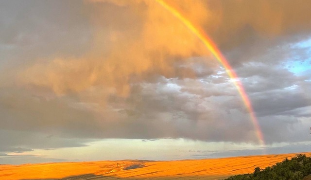 Tipi Retreat w/Free Hot Springs Day Pass