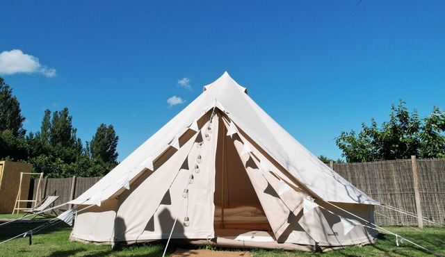 TIPI TENT INSOLITE "le Prez des îles" (The Prez of the islands)