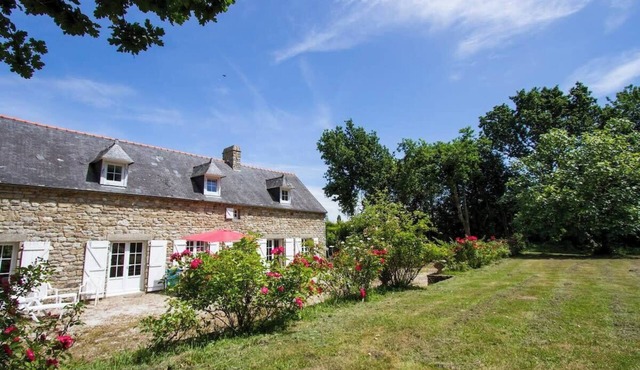 Tipoz'Immo - family house near Kermor beach - garden -Wifi included