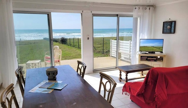 Tipoz'immo-flat Ru Veïn- facing the ocean - garden- pets welcome