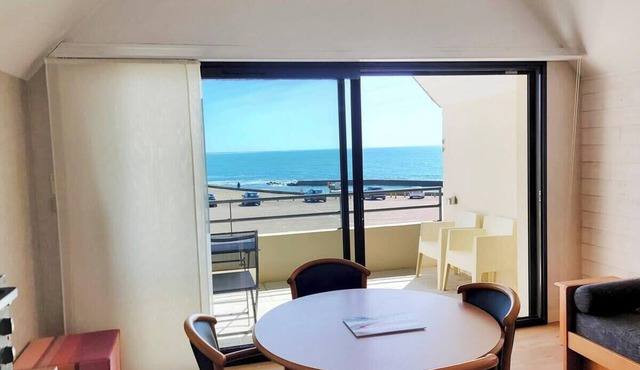 Tipoz'Immo Le Grand Large 209 direct access and sea view pets welcome