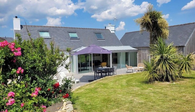 Tipoz'Immo Ti Marin beach access restaurant walking distance linen included