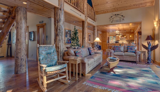 Tippy Canoe By Tahoe Getaways - Hot Tub & Sauna + EV Charger