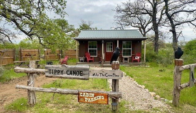 Tippy Canoe | Fun & Unique Cabin Close to Castell