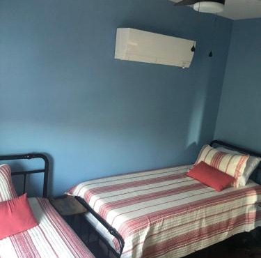 Tipton, IN Hotel-downtown w/private bed/bathroom