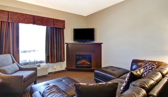 Tisdale Canalta Hotel