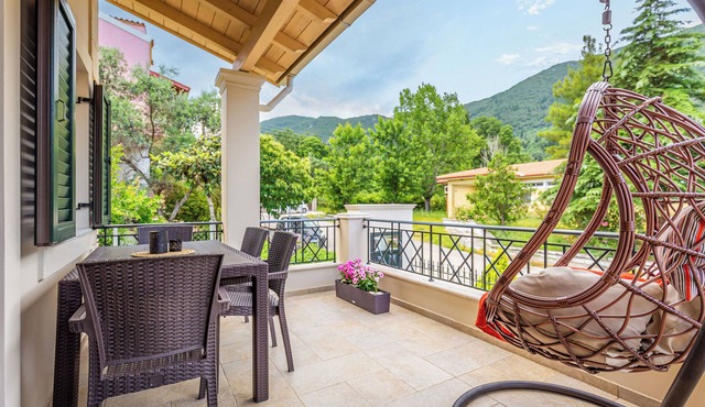 Titus CFU - 10min walk to Ipsos beach