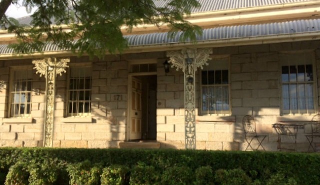 tnSurgeon`s Cottage Morpeth