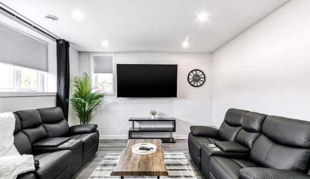 TNT Executive Suites 2