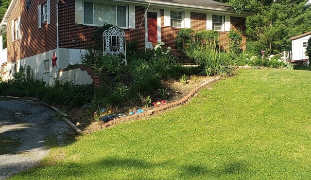 TNT HOUSE nice 3 bedroom ready for booking