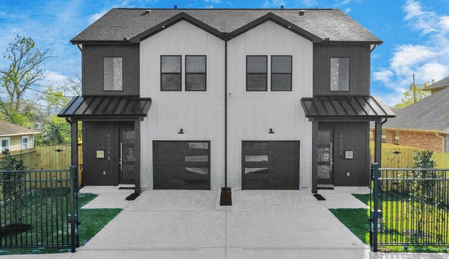 Toast & Groove - Sleeps 16 - HTX