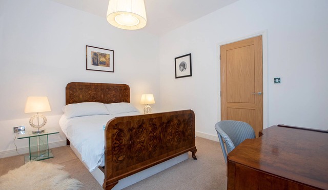 Toast Lettings | Apartment 2 The Grove minutes walk from Durham City Centre