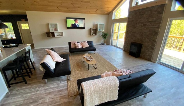 Tobermory Village Getaway