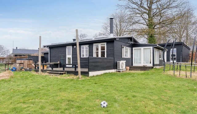 "Todor" - 400m from the sea by Interhome