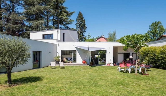 Togo - Stunning contemporary architect's house