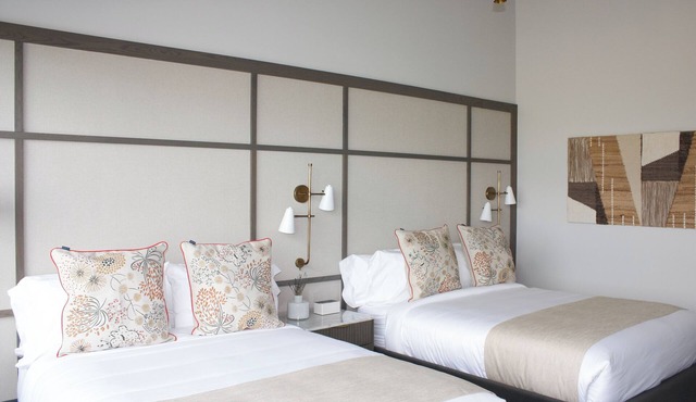 Toile & Bubble Orange and Clove Suite