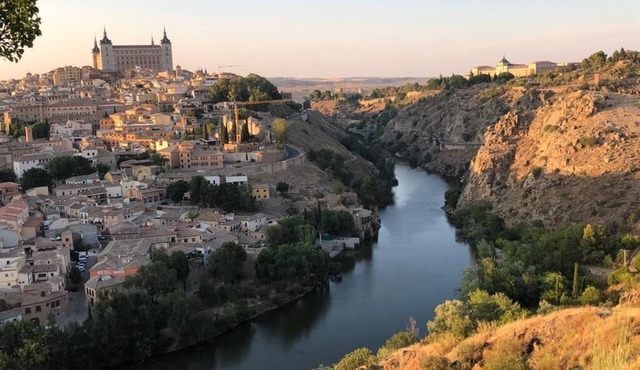 Toledo City of Three Cultures "BREAKFAST INCLUDED"