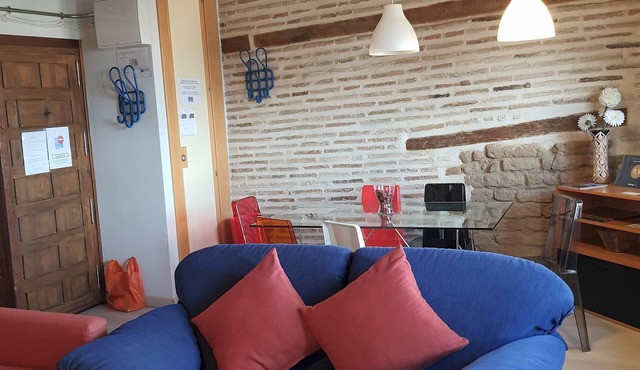 Toledo Flat - Two Bedroom Apartment, Sleeps 6