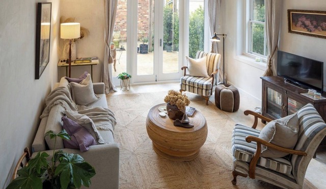 TOM'S COTTAGE ON PIPER STREET