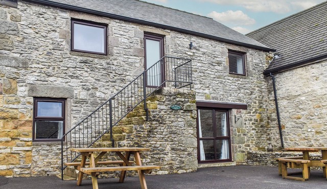 Tom Wragg Suite - UK40248