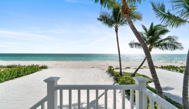 Tommy Bahama House | 3-Bedroom Beachfront Retreat