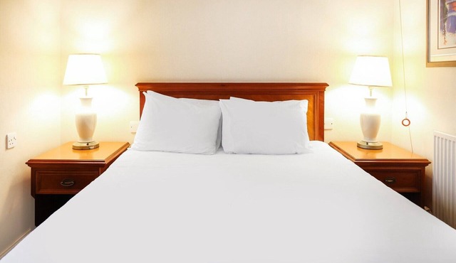 Tong Park | Standard Double