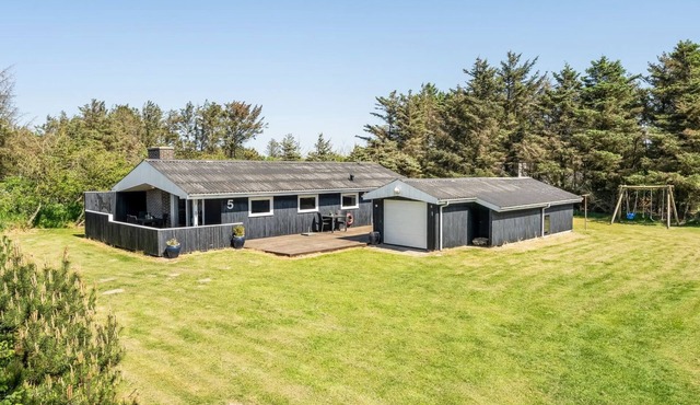 "Tonja" - 300m from the sea by Interhome