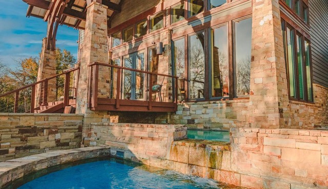 Tonkawa Riverfront Retreat: Secluded Oasis, just 20 miles to Baylor/McLane/Silos