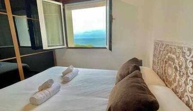 Tonpoi Etxea , Apartamento con Vistas al mar