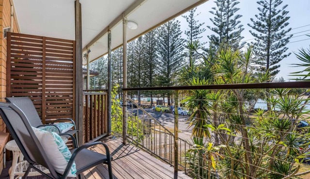 Tony's Getaway in Koala Park + Amazing Beach Views