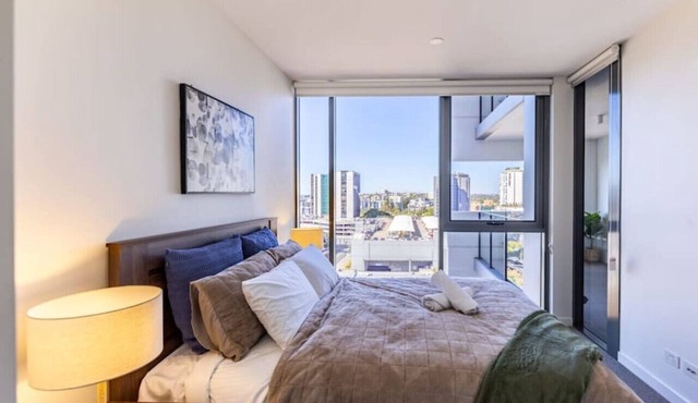 Toowong Central, Carpark+Wifi, Great value 1BR Apt