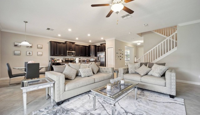 Top 1% Rated Tampa Home/King/Theater/Game Rm/Pool/Close to attractions/beaches!