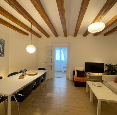 Top 3BR Apartment in Tarragona, AC, 5 Beds
