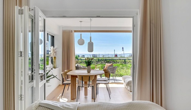Top apartment with beautiful location on Kerteminde Bay.