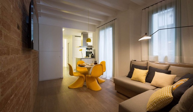 TOP CLASS NEW 2BD AP | Sun | Lift | Metro | HiSpeed Wifi | 4 people