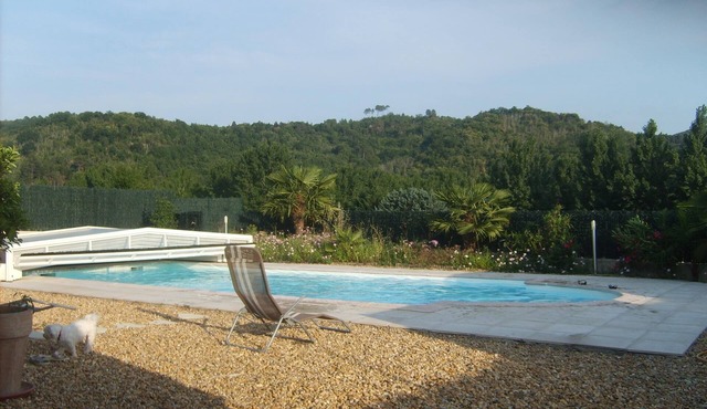 TOP COMFORT Mobilhome 35m² on private land with trees of 800 M². private pool