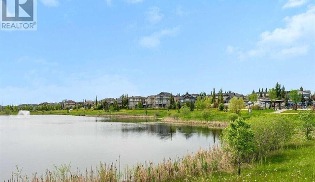 Top floor condo that is your ideal stay for Stampede