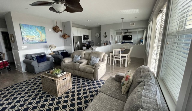 Top floor condo with amazing Gulf Coast view, steps away from! Pointe West Club