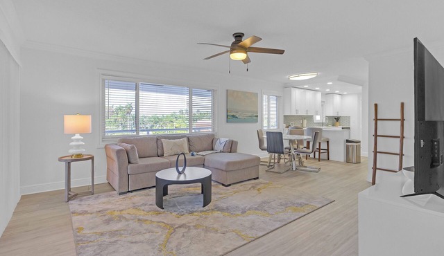 Top Floor Corner Unit: 2BR Waterfront with Stunning Intracoastal Views