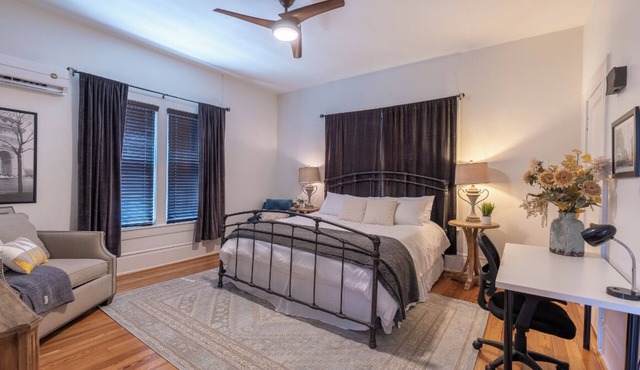 Top Floor Double King Suite