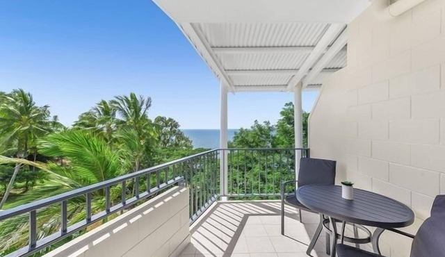 Top Floor - Enjoy the Sea Breeze