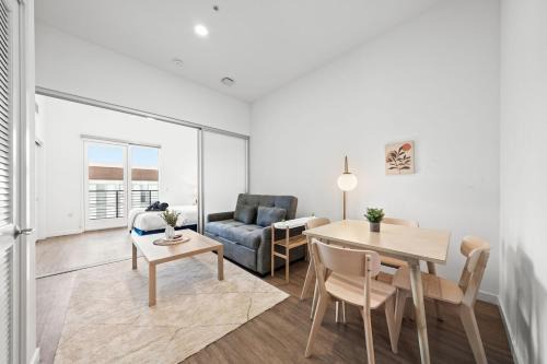 Top-Floor Gem & Heated Pool Walk to Attractions