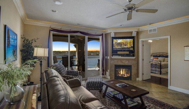 Top-Floor Lands End Luxury Condo - Elevator - Waterpark - Pool - Wi-Fi & More!