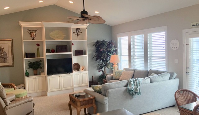 Top Floor Oceanside unit! Come and explore our beautiful Crystal Coast!