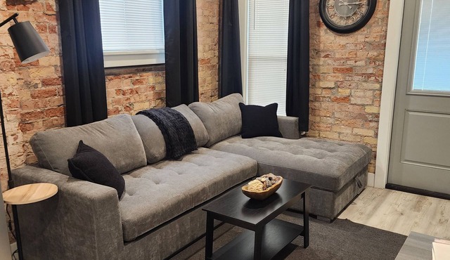 Top Floor Retreat-Fast Internet