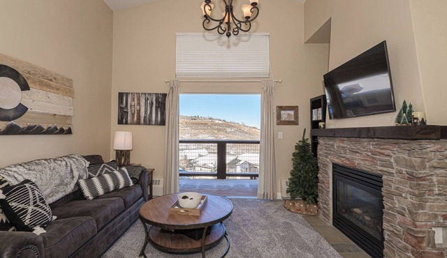 Top Floor Ski-In/Ski-Out at Base Camp One