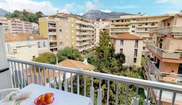 Top Floor Studio with Terrace and Private Parking