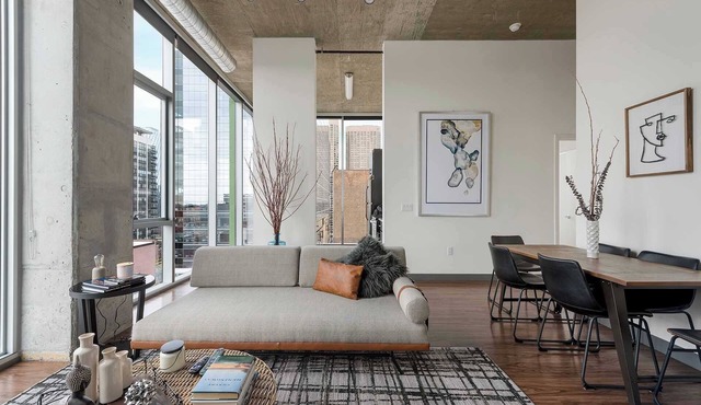 Top Floor Views + Central Comfort